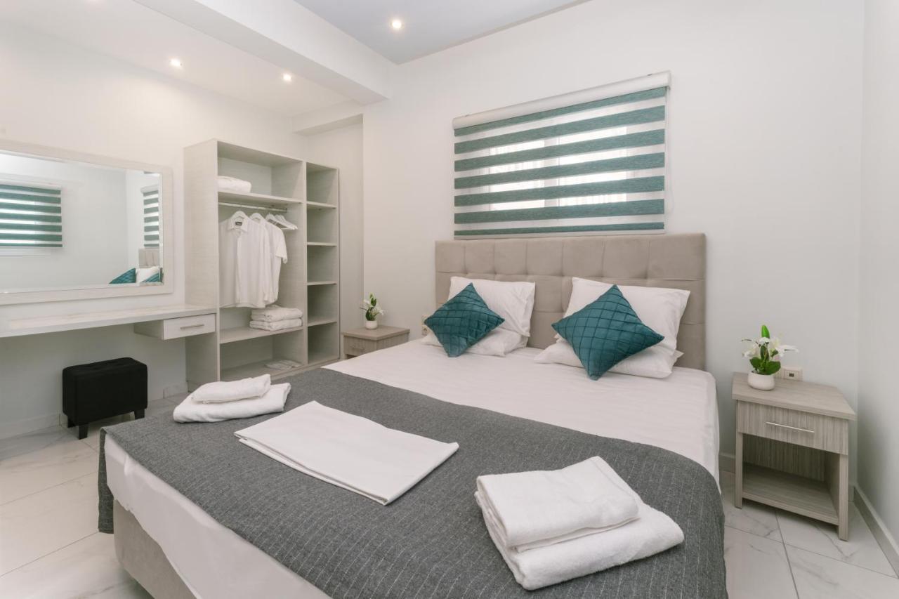 Callinica Hotel Циливи Екстериор снимка