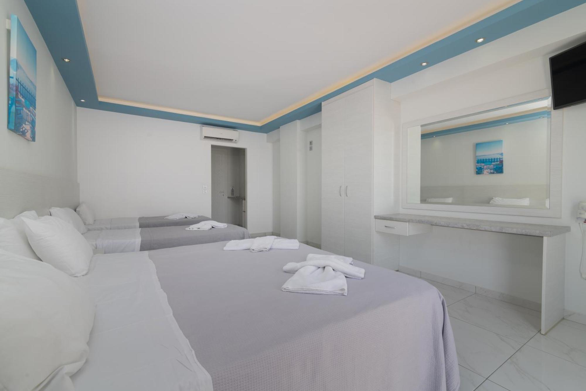 Callinica Hotel Циливи Екстериор снимка