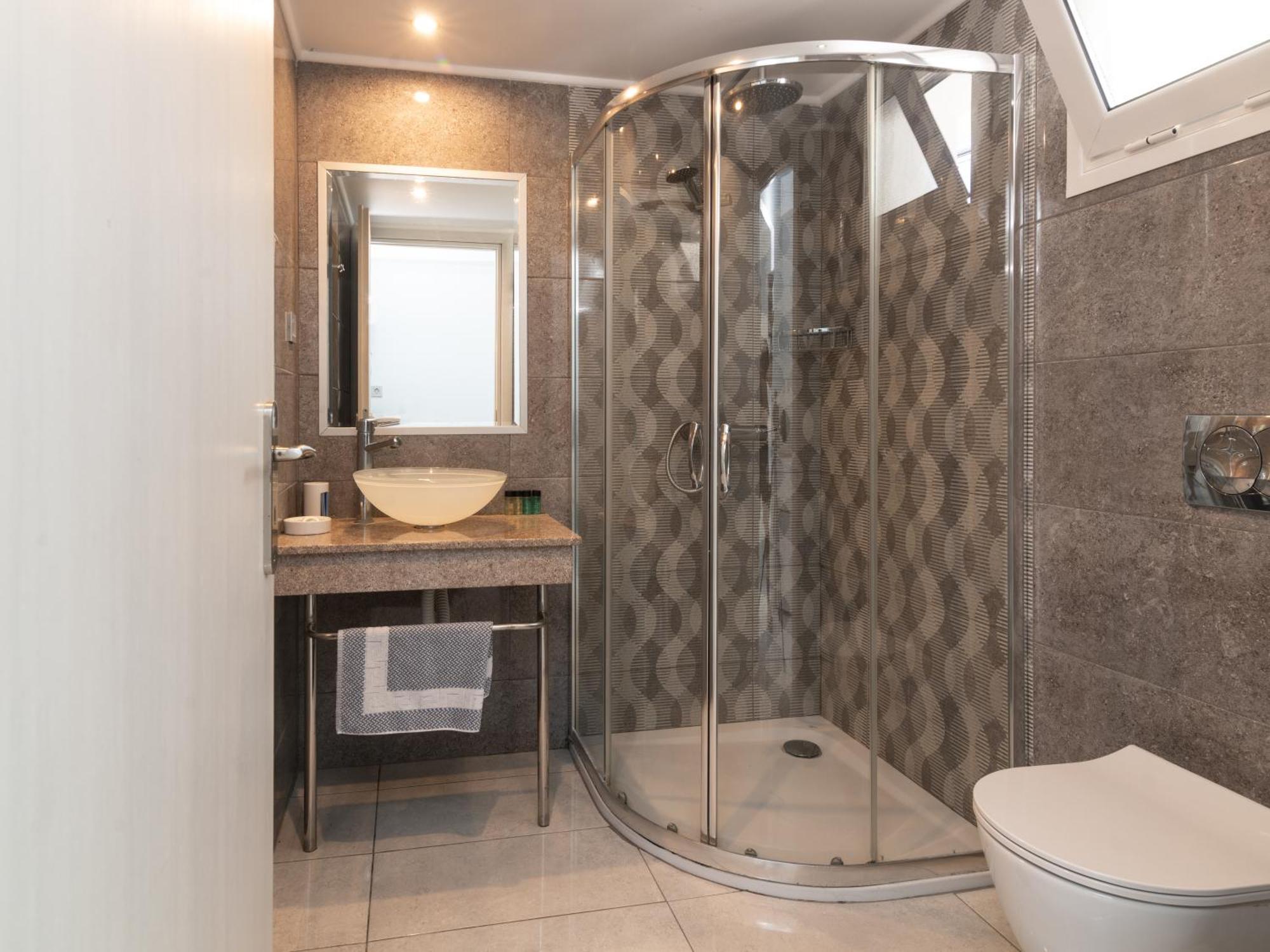 Callinica Hotel Циливи Екстериор снимка