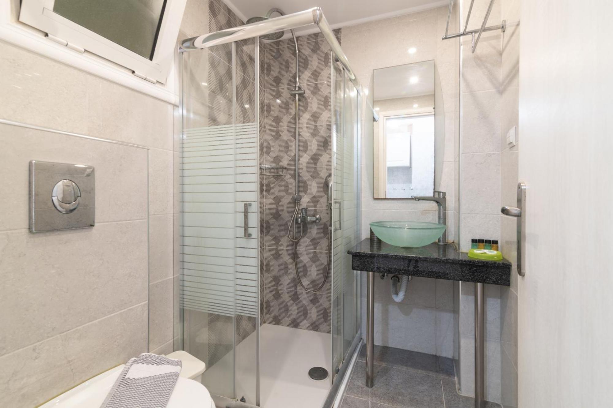 Callinica Hotel Циливи Екстериор снимка