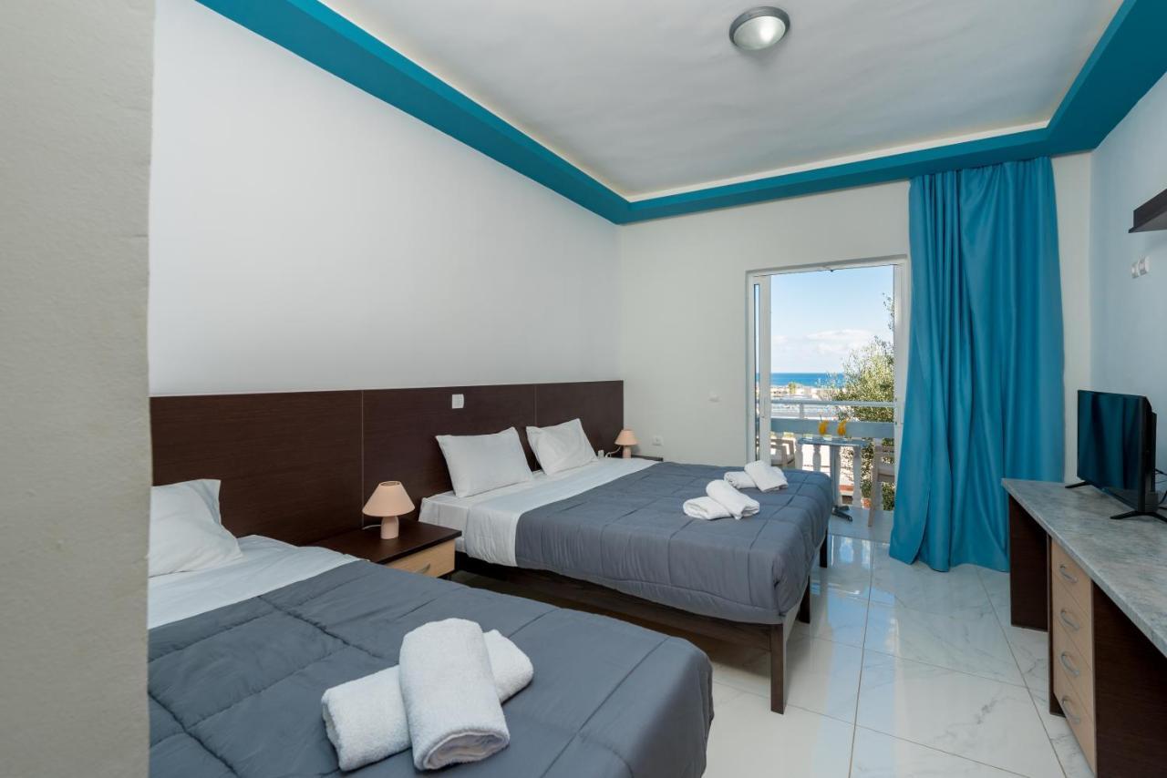 Callinica Hotel Циливи Екстериор снимка